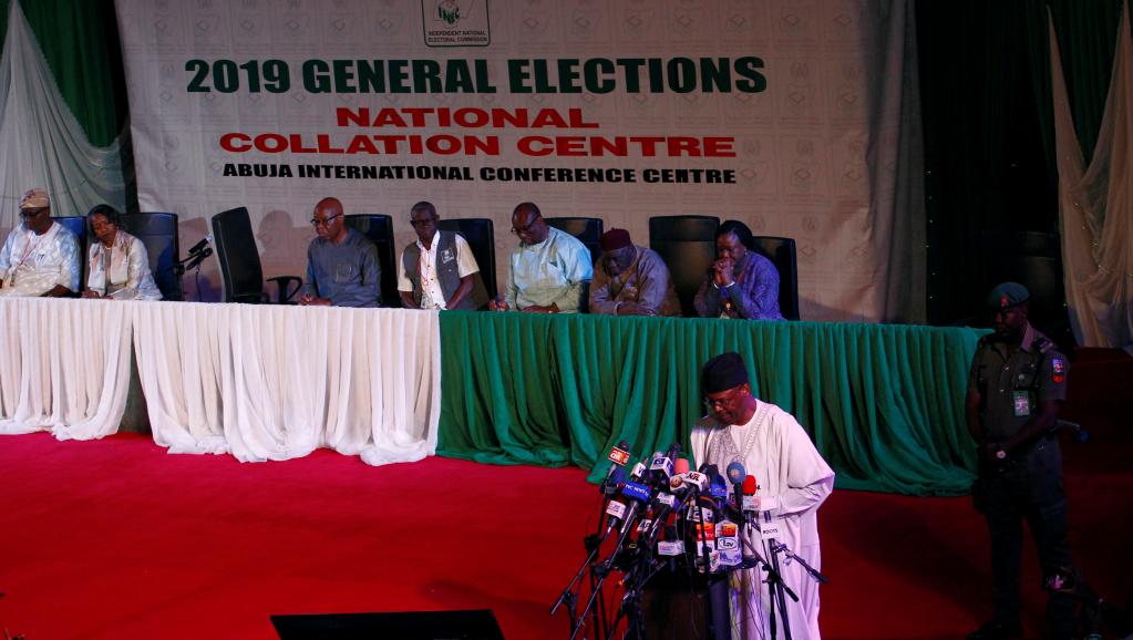 Elections au Nigeria: la commission électorale au centre des critiques