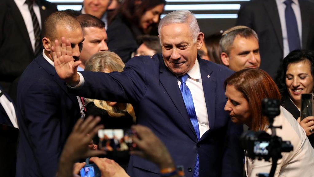Israël: Gantz reconnaît sa défaite, le Likoud débute les tractations