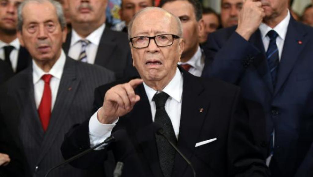 Tunisie: les divisions se creusent au sein du parti du président