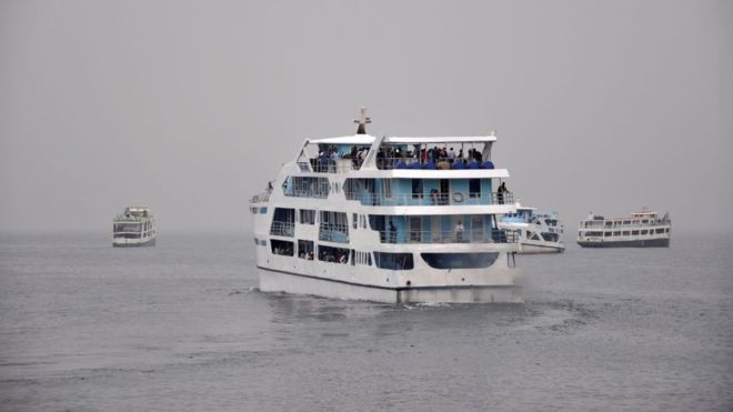 Naufrage en RDC, les recherches des survivants se poursuivent