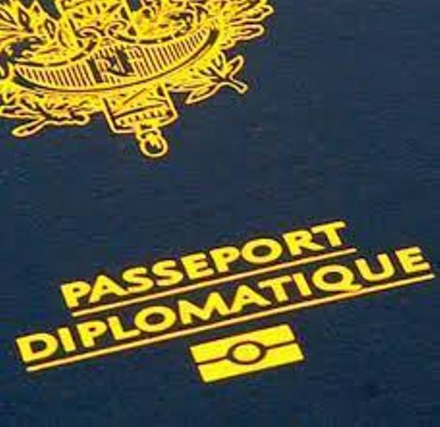 Macky Sall instruit Amadou Ba de mettre en place de nouveaux passeports diplomatiques