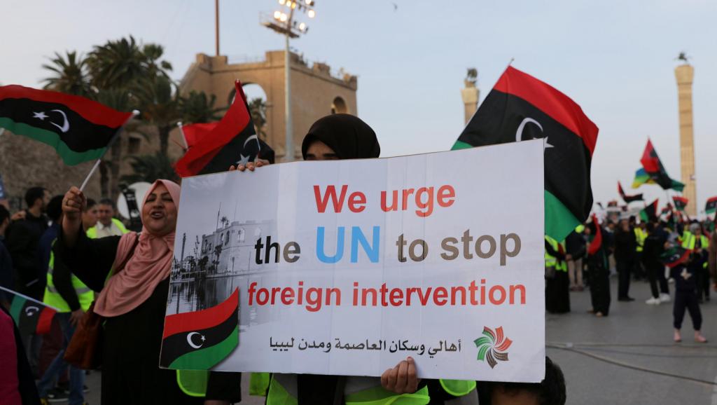 Libye: la Maison Blanche annonce que Trump s'est entretenu avec Haftar