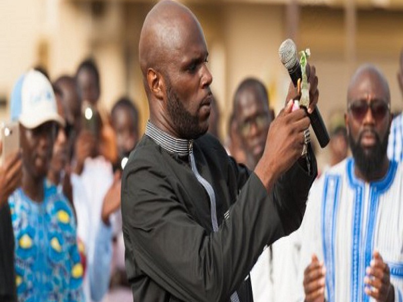 ​Destruction d’un billet de banque: le procès de Kémi Séba/Bceao renvoyé au 12 juillet