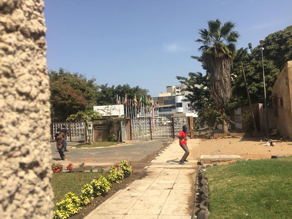 Séquestration de professeurs: les étudiants de l'ENDSS démentent, expliquent et mettent en garde