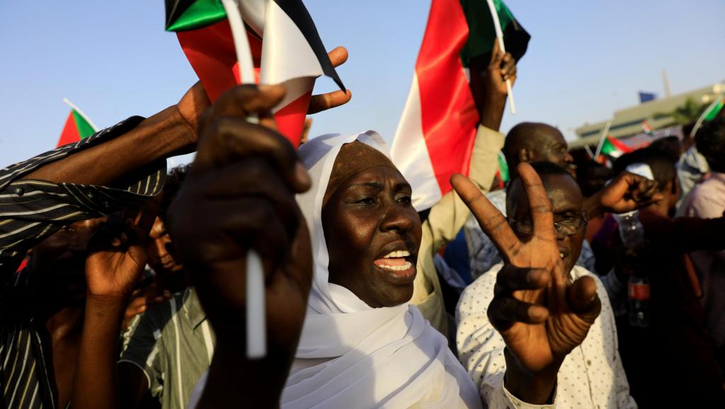 Soudan: les manifestants débutent une nouvelle démonstration de force