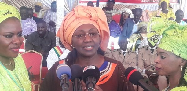 CESE : Ejectée par Macky Sall, Aminata Tall invite ses partisans au calme et la retenue