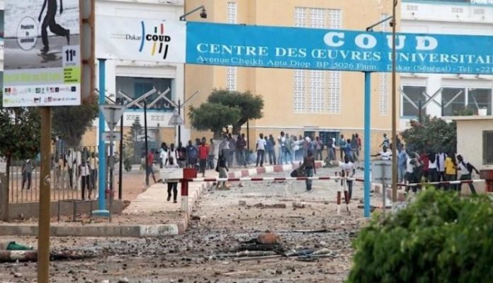 Blocage de la Corniche Ouest de Dakar: les étudiants de l'Enstp exigent le paiement de subvention de leurs mémoires