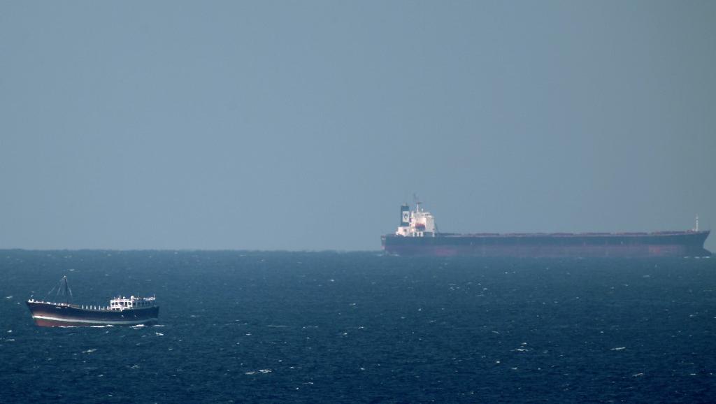 Deux pétroliers en feu après une attaque en mer d'Oman