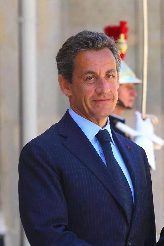 Urgent- Sarkozy visé par une enquête sur l'utilisation de grosses coupures