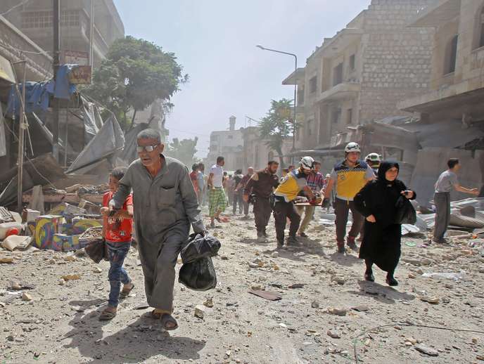 ​Syrie: des frappes aériennes de la coalition syro-russe ont tué au moins 35 combattants dont 26 prorégime dans le nord du pays selon l'OSDH