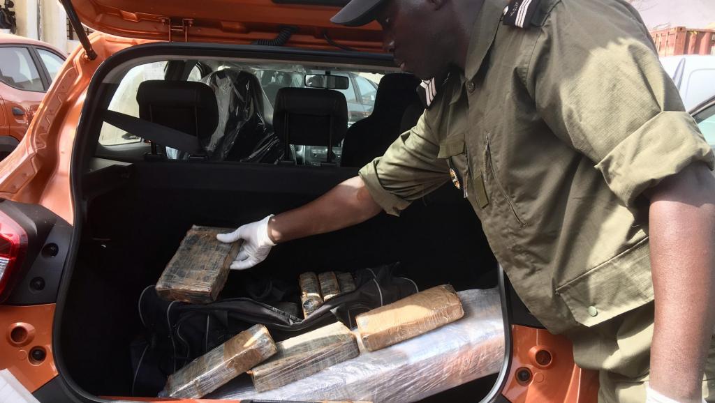 Port de Dakar: 238 kilos de cocaïne cachés dans des voitures à destination de l’Angola