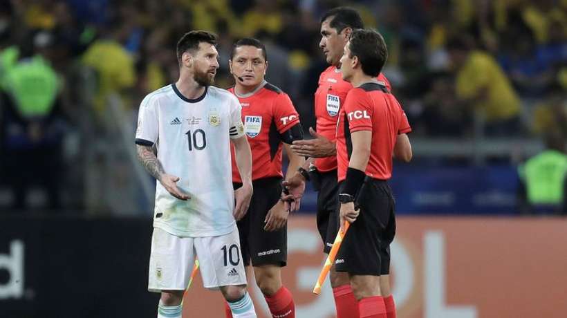 #Copa América : Lionel Messi particulièrement furieux après l'arbitre équatorien de la rencontre 