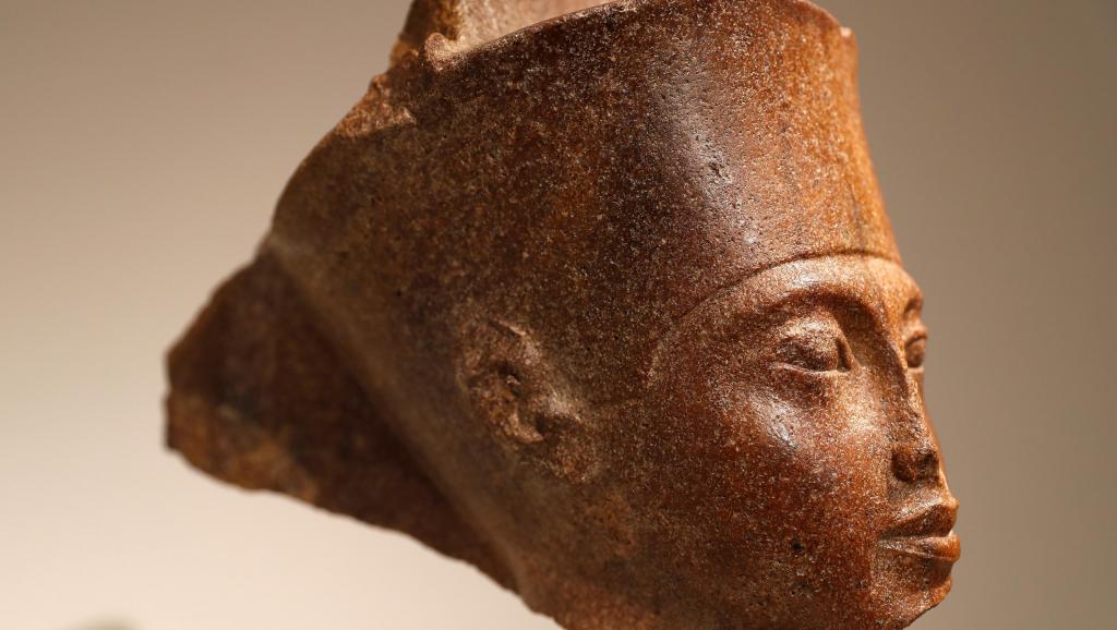 La mise aux enchères à Londres d’un buste de Toutankhamon irrite Le Caire