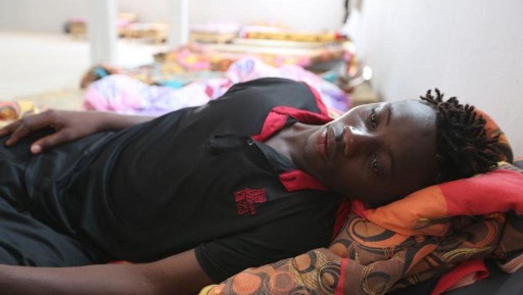 Plus de 80 migrants portés disparus après un naufrage en Méditerranée