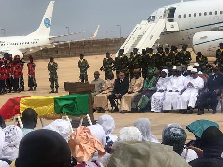Tanor Dieng, inhumé par la Nation entière, le président malien IBK, craque et fond en larmes