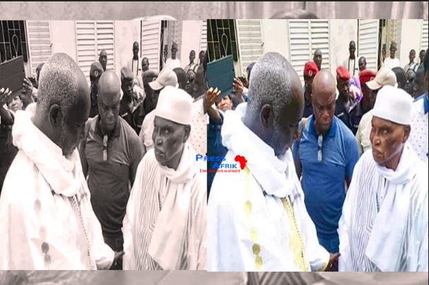 Abdoulaye Wade en visite privée chez le Khalife général des Mourides 