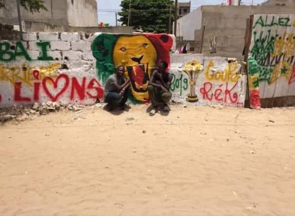Les rues de la capitale sénégalaise décorées aux couleurs du drapeau national, à quelques heures de la finale de la CAN