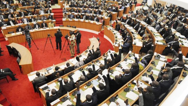 La loi sur la nouvelle CEI adoptée en Côte d'Ivoire