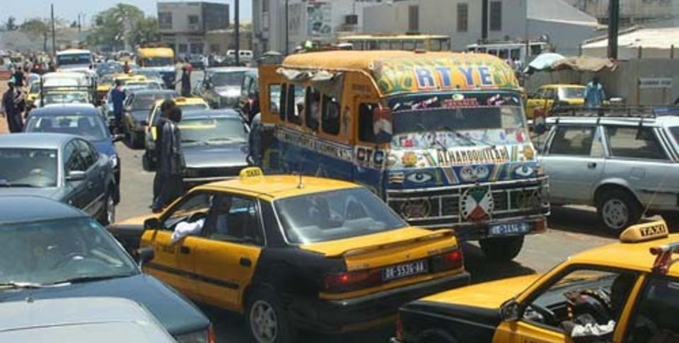 Carnages sur les routes du Sénégal: « A Dakar, 44% des véhicules n’ont pas de visite technique » (autorité)