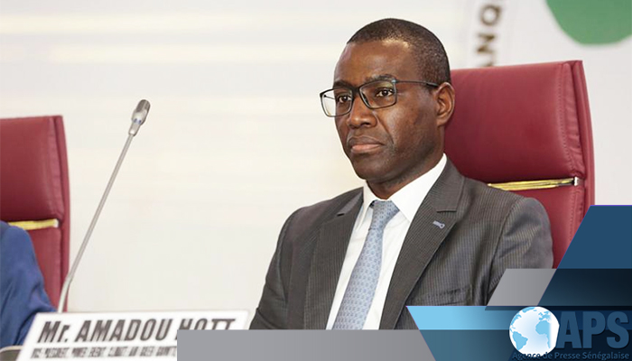Colloque international de Dakar sur l'Administration: le ministre de l'Economie Amadou Hott demande à l'ENA d'envoyer ses étudiants dans le privé