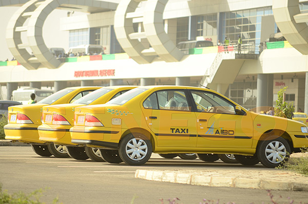 Pour concurrence déloyale, 250 Taxis menacent de quitter l'AIBD