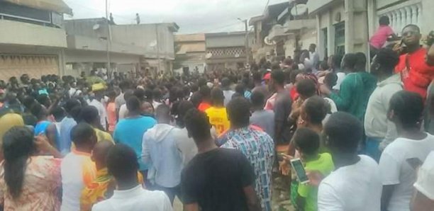 Décès de Dj Arafat : ses Fans réunis devant son domicile