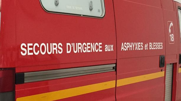 Un couple en plein ébat sexuel chute d’un balcon en France: la vie de l’homme en danger