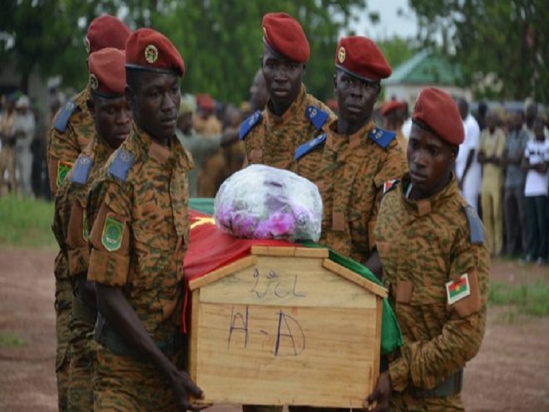 Une dizaine de soldats tués dans le nord du Burkina