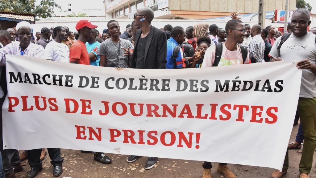 Guinée: débat rouvert sur la dépénalisation des délits de presse