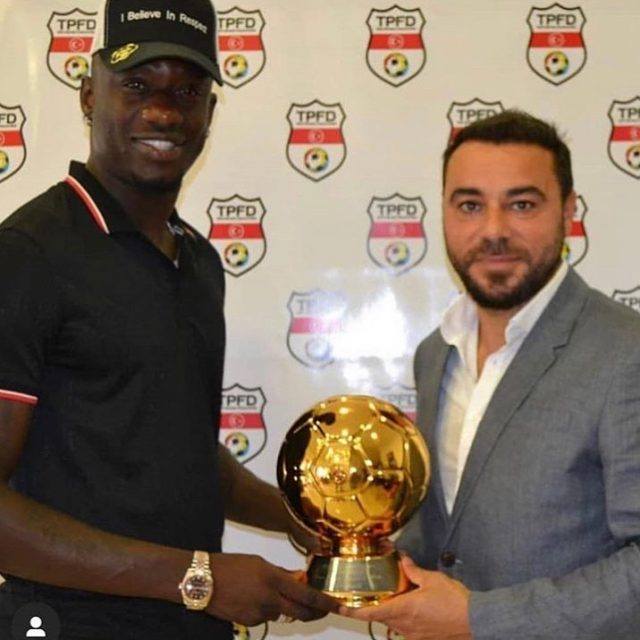 Turquie : Mbaye Diagne reçoit son trophée de meilleur buteur du championnat !