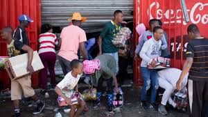 La rareté des emplois à l'origine du climat anti-migrant qui secoue l'Afrique du Sud.