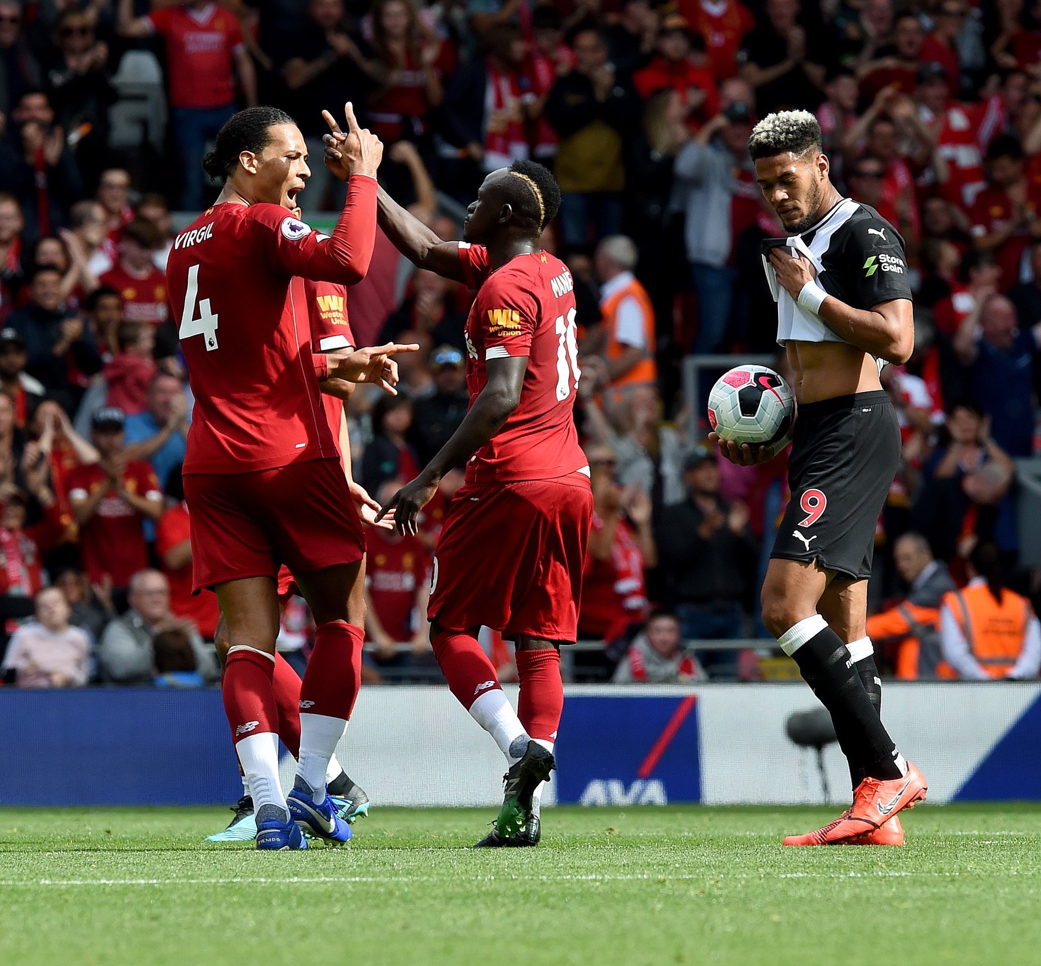 Premier League: Liverpool fait du 5/5