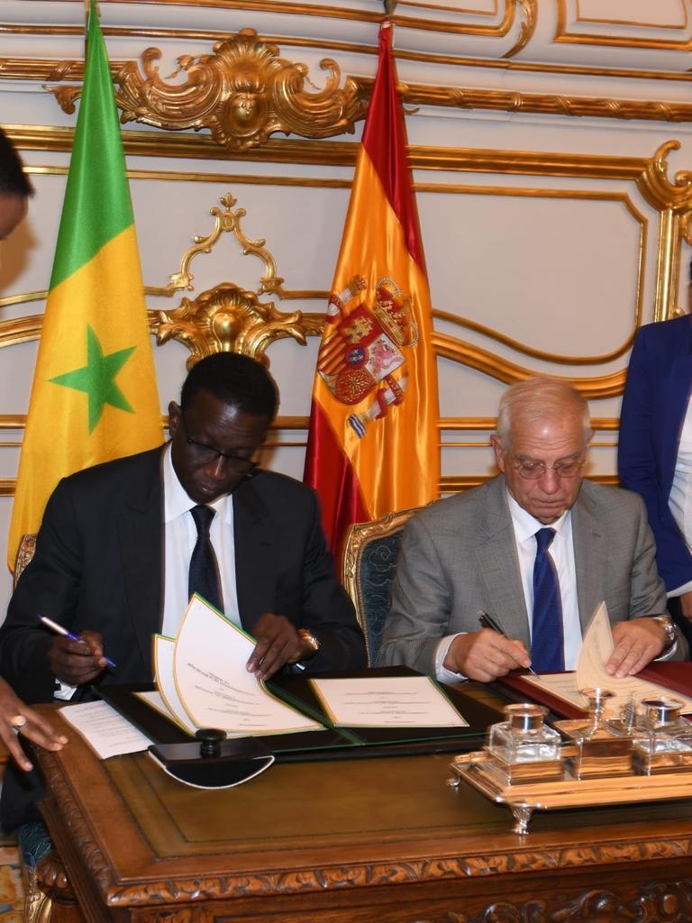 Diplomatie: Amadou Ba et son homologue espagnol signent un accord de coopération et s’entretiennent sur des questions d’intérêts communs