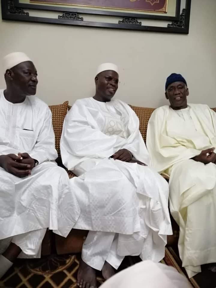 Khalifa Sall à Tivaouane présenter des condoléances à la famille de Serigne Babacar Sy