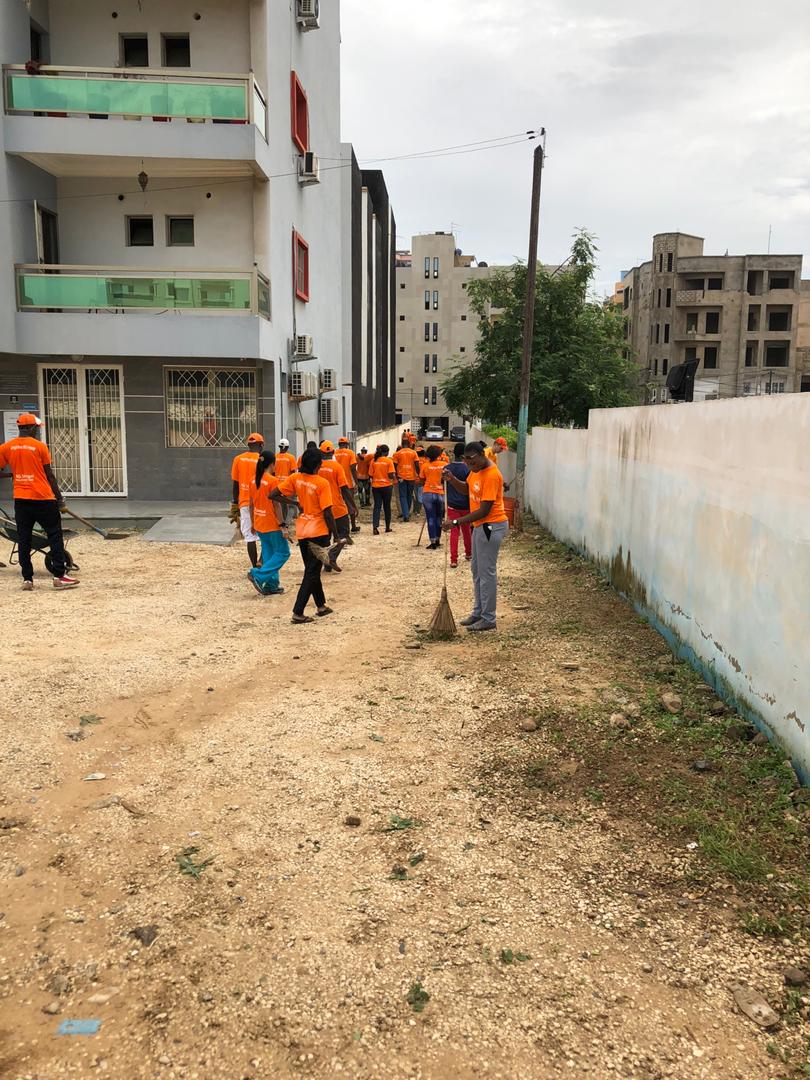 La "#Green_Day de PEG Sénégal avec les habitants du quartier Sud Foire