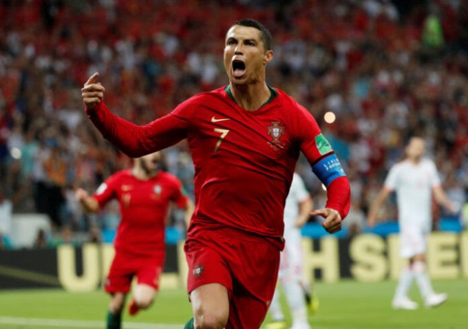 Grandiose CR7 : Cristiano Ronaldo a inscrit le 699 but de sa carrière