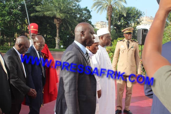 Me Wade est arrivé au Palais