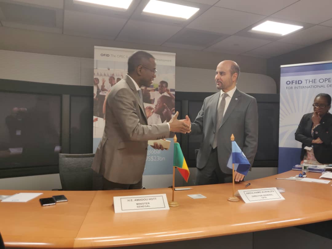 Le Sénégal signe deux accords de financement avec le Fonds de l’Opep