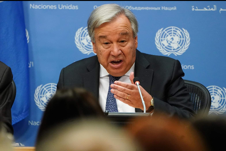 ONU: la vague de manifestations qui secoue le monde entier préoccupe Guterres