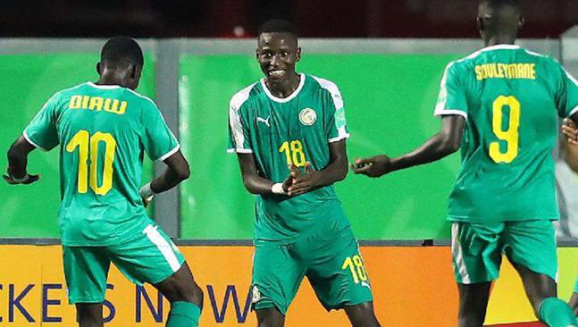 Le U17 sénégalais Pape Matar Sarr séduit le FC Barcelone  