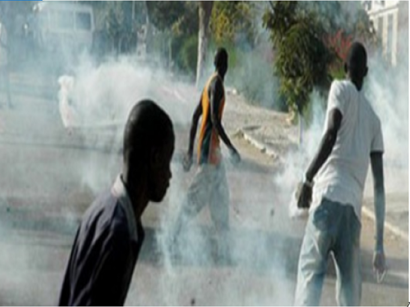 Affrontements à l’université de Bambey : les étudiants bloquent la route nationale n° 3