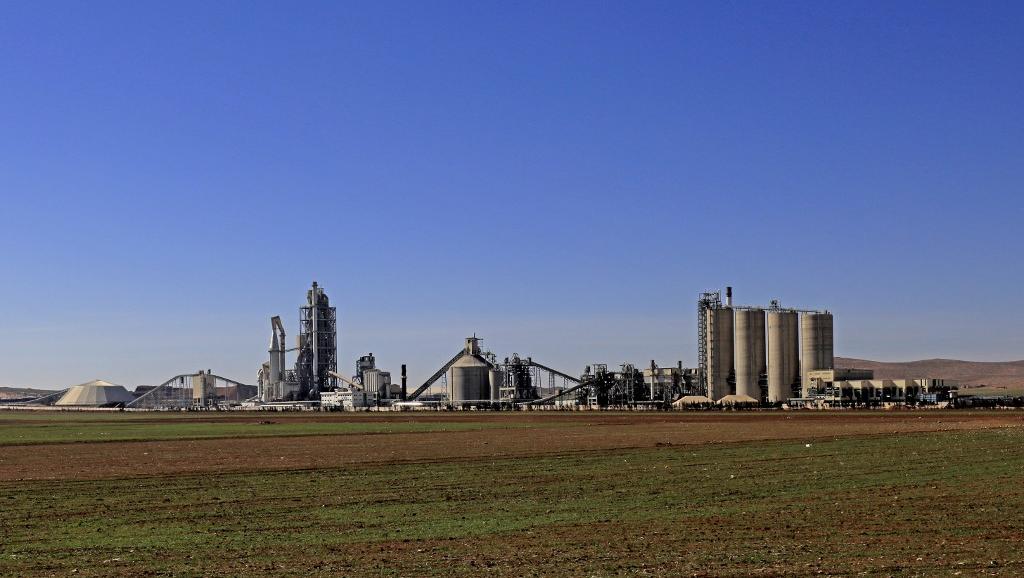 Justice: Lafarge reste mis en examen, mais plus pour «crime contre l’humanité»