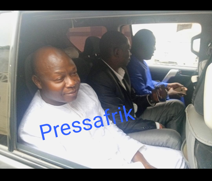 Présumé trafic de faux billets : "Personne n'a placé Bougazelli sous mandat de dépôt", selon Me Elhadji Diouf