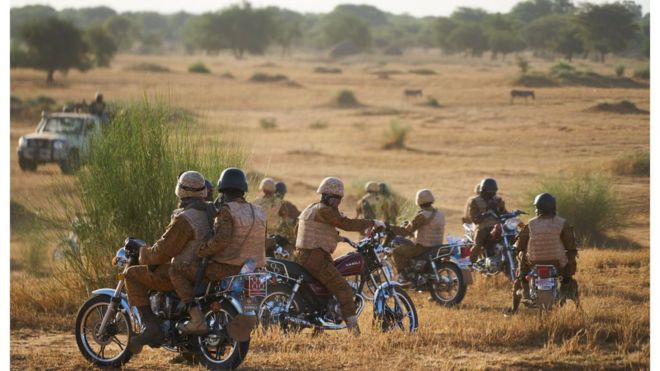 Au moins 14 morts dans une attaque contre une église au Burkina