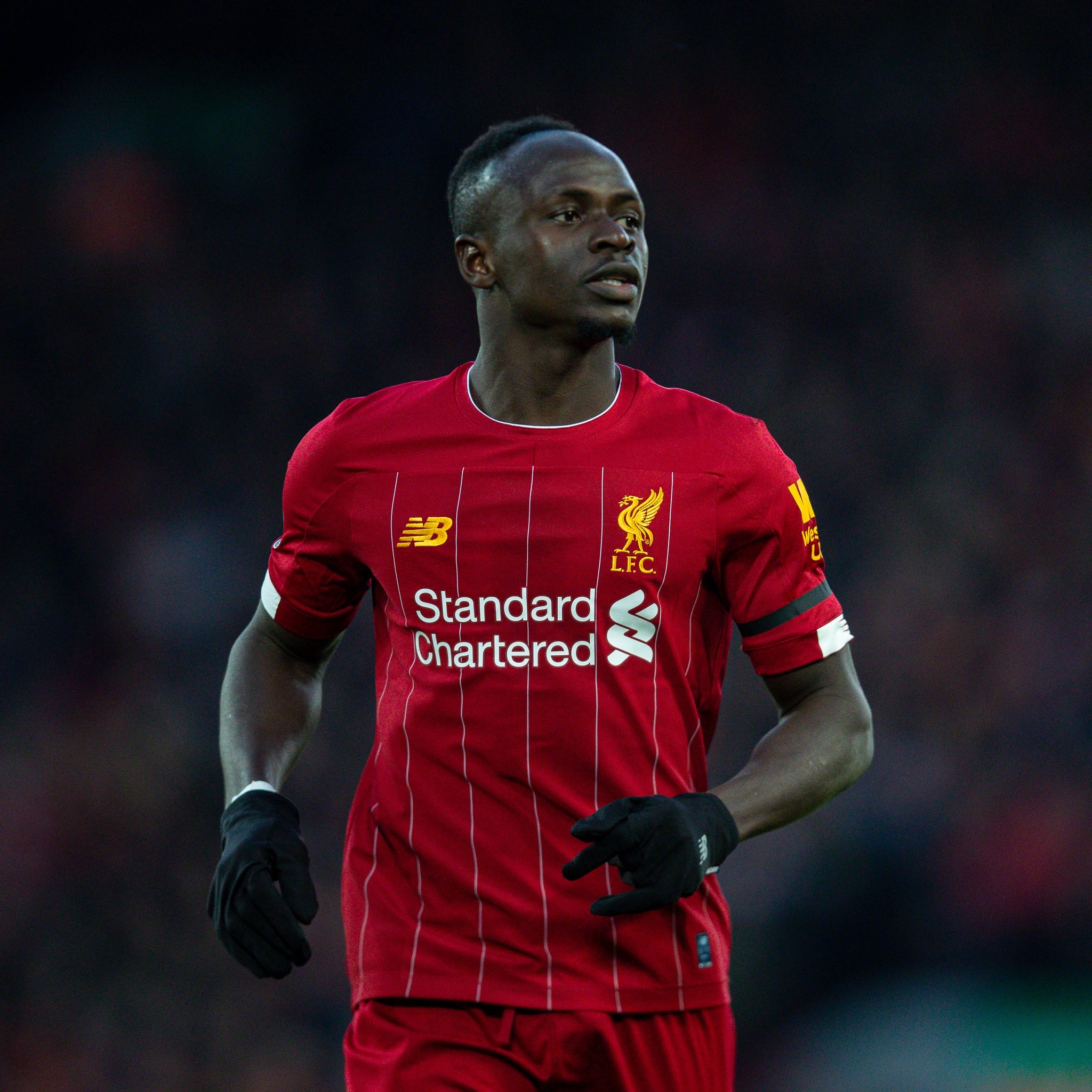 #PremierLeague - Deux passes décisives de Sadio Mané permet à Liverpool de mener contre Everton