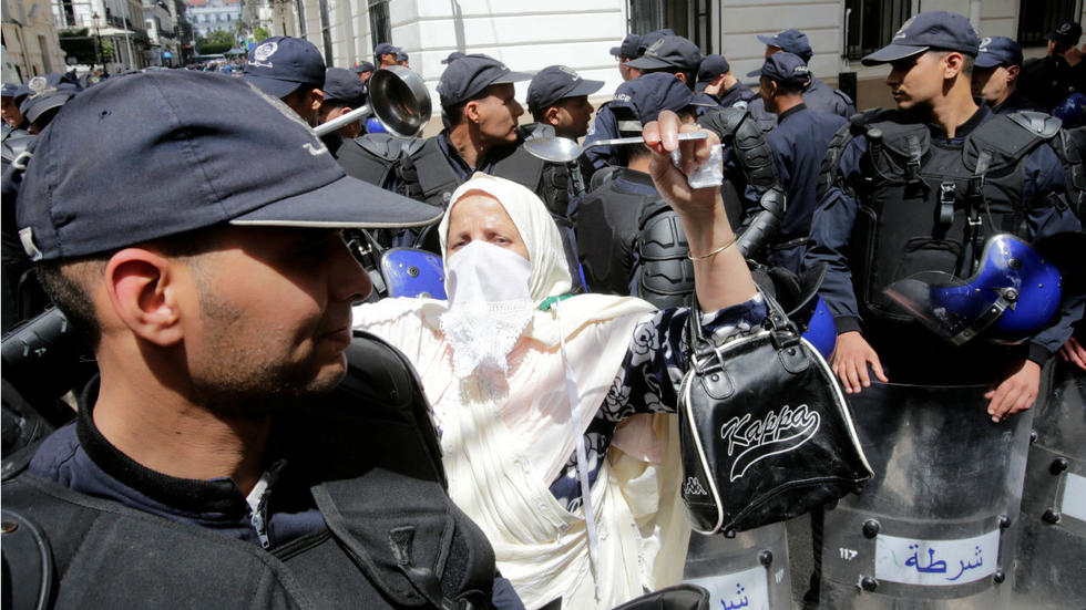 Urgent - Corruption: 12 et 15 ans de prison pour deux ex-Premiers ministres d'Abdelaziz Bouteflika