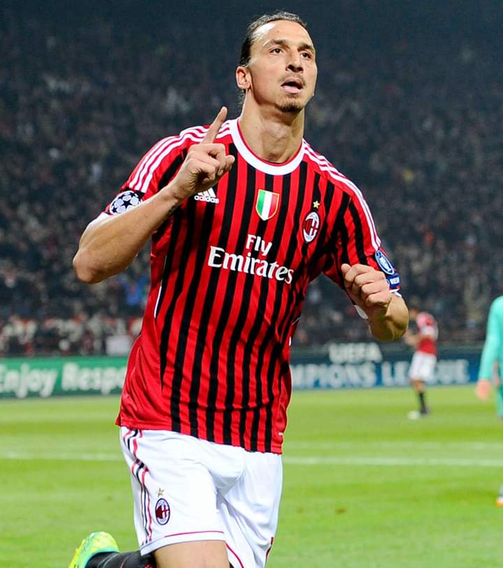 C'est fait  ! Zlatan Ibrahimovic va signer au Milan AC ! 