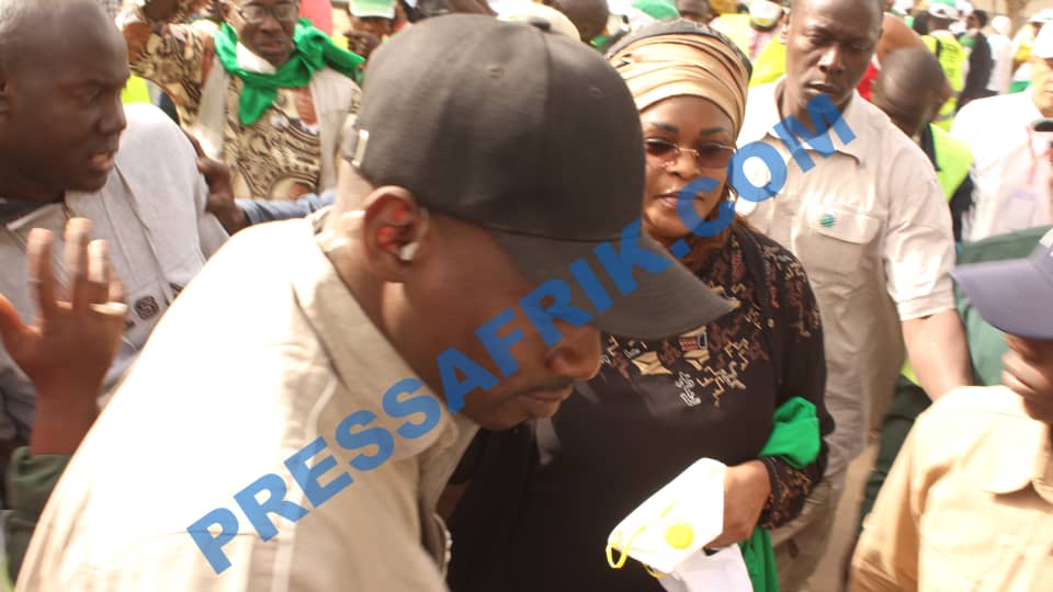 Images - Lancement journée nationale mensuelle du nettoiement par Macky Sall