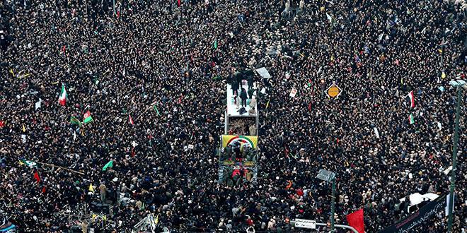Iran: une bousculade lors des obsèques du Général Soleimani fait 40 morts