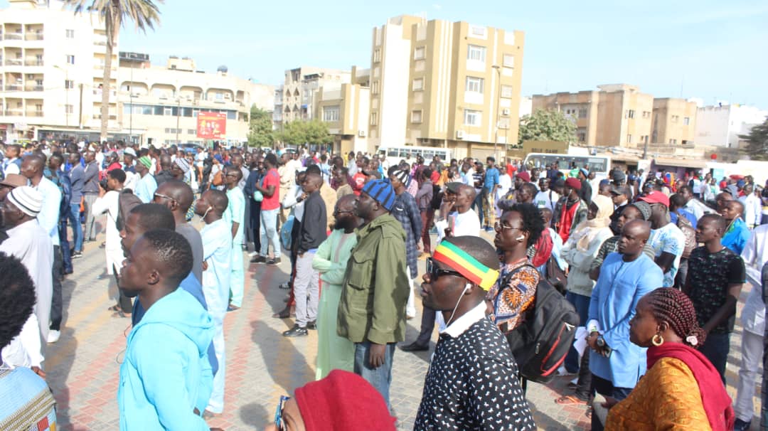 Les premières images de la marche de #ÑooLank ce vendredi à Dakar